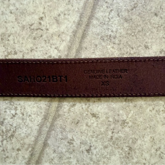 SHYANNE WOMEN'S FLORAL EMBOSSED BUCKLE BELT - Picture 6 of 6